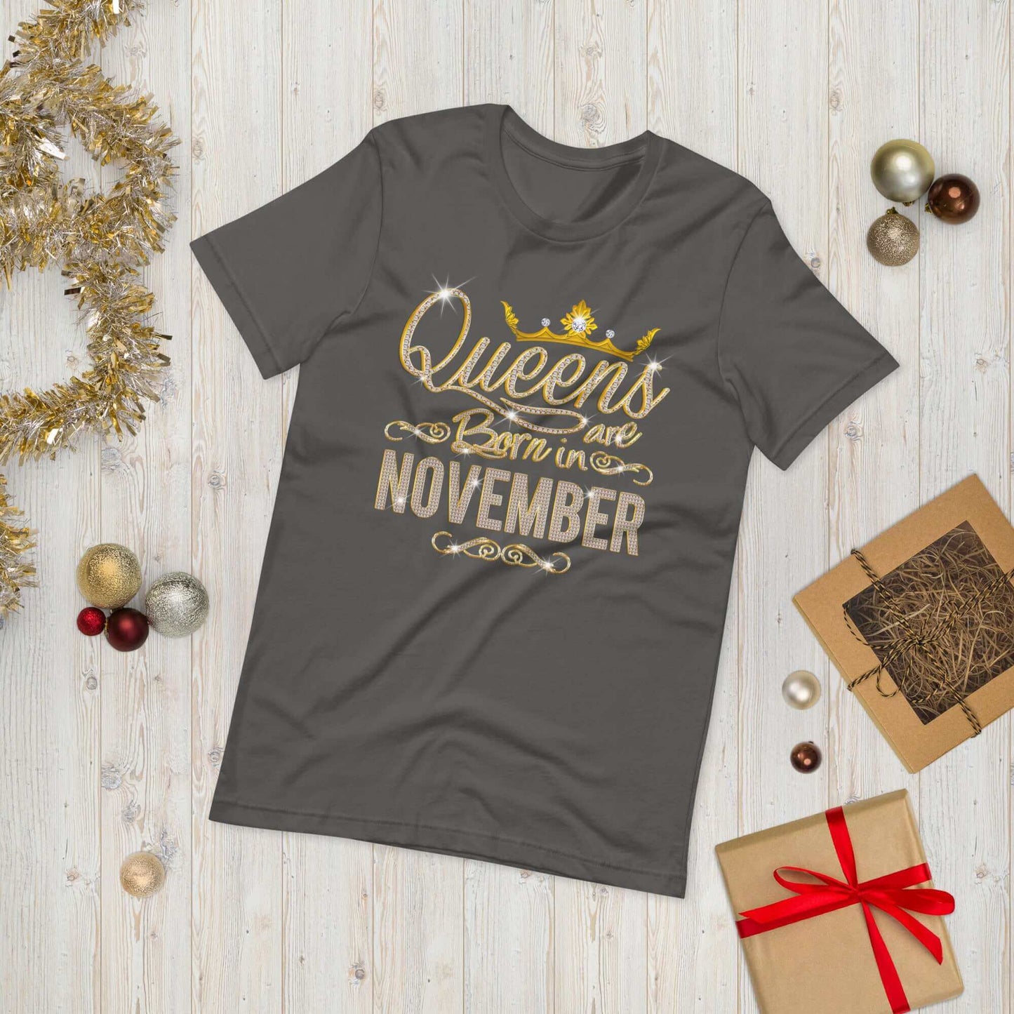 Queens Are Born in November Birthday Gift T-shirt